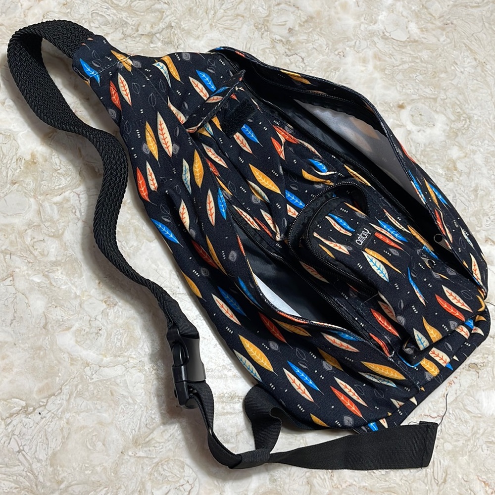 Ambry Cross Body Sling Shoulder Bag - Picture 4 of 5
